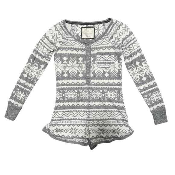 Abercrombie &‎ Fitch Sleeper Romper Fair Isle Knit Henley Medium Gray White - Picture 1 of 7